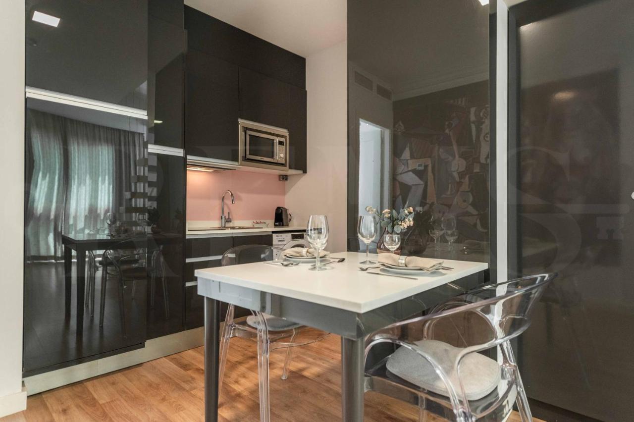 マラガArtistic Duplex With Terrace By Picasso Museum By Remsアパートメント エクステリア 写真